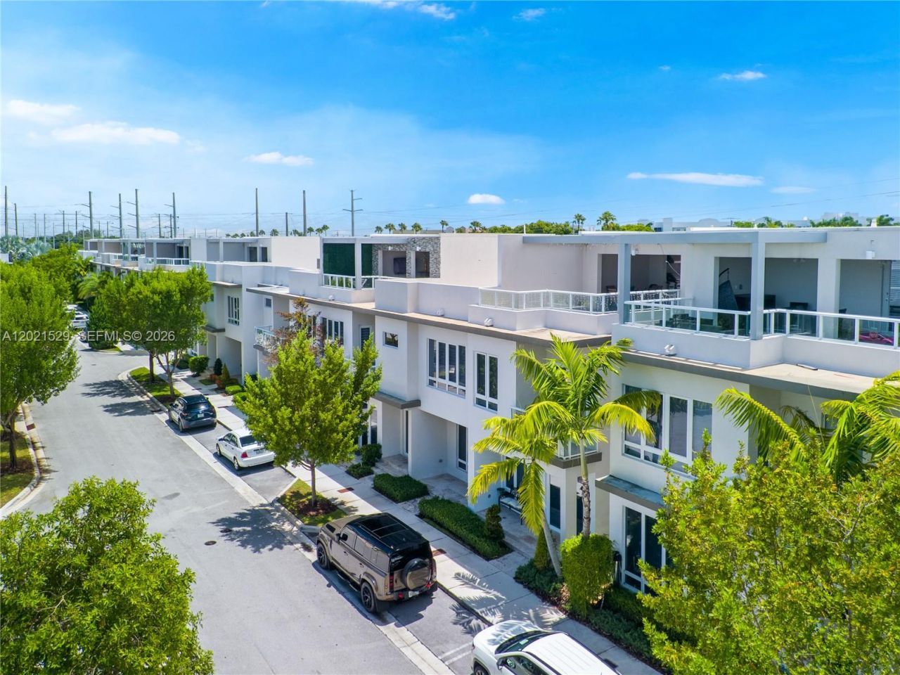 6400 NW 105th Pl , Doral, FL 33178 Photo