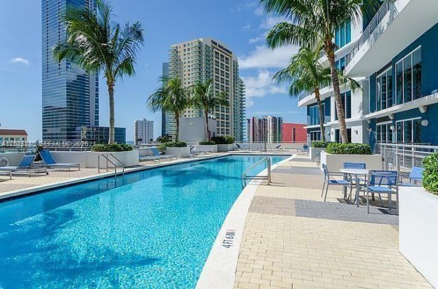 60 SW 13th St , Unit 4612, Miami, FL 33130 Photo
