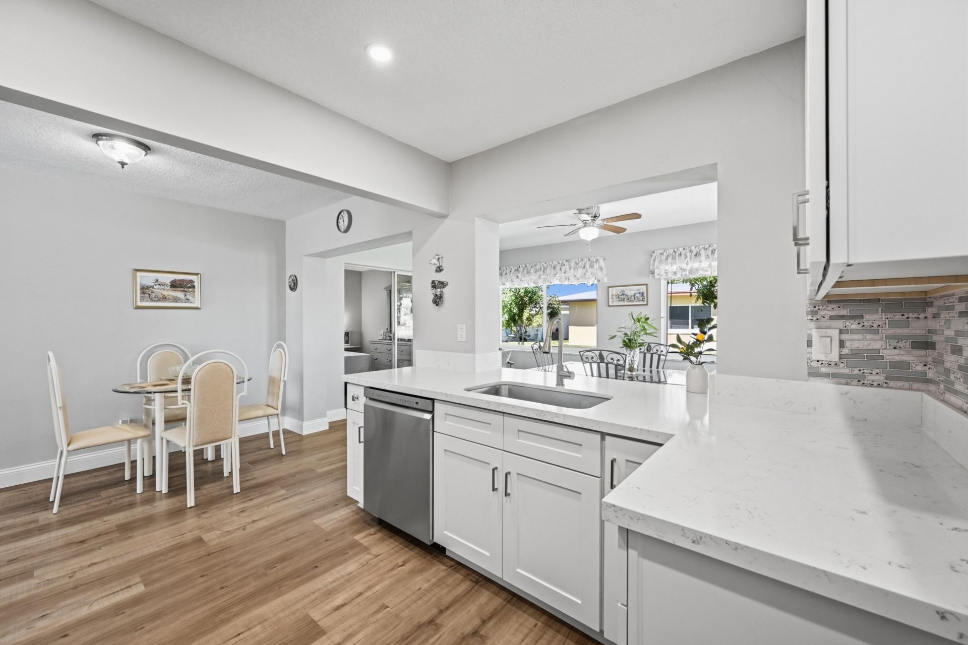 5711 NW 84th Terrace, Tamarac, FL 33321 Photo