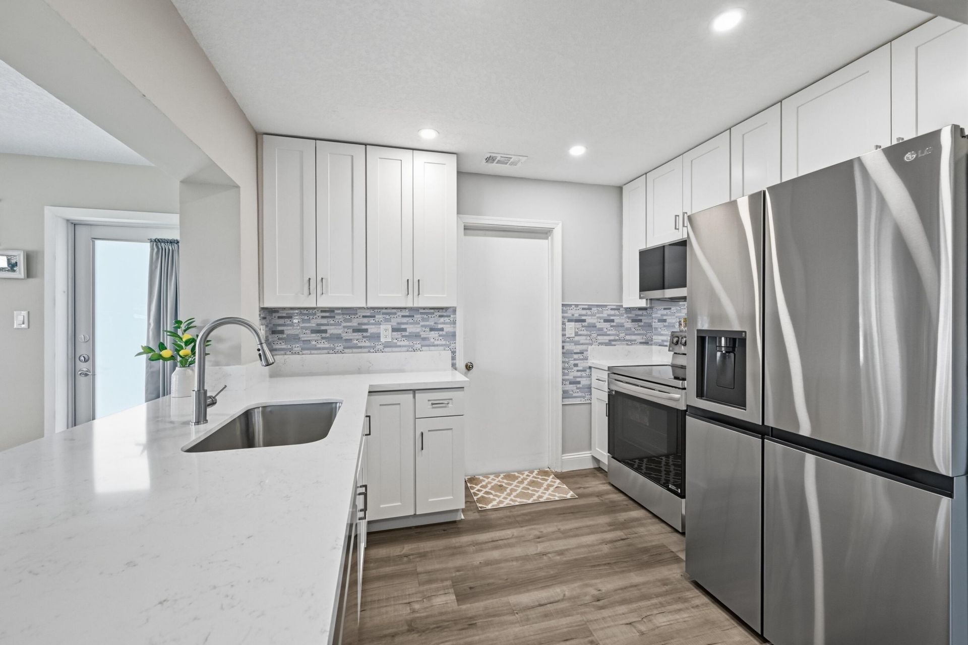 5711 NW 84th Terrace, Tamarac, FL 33321 Photo