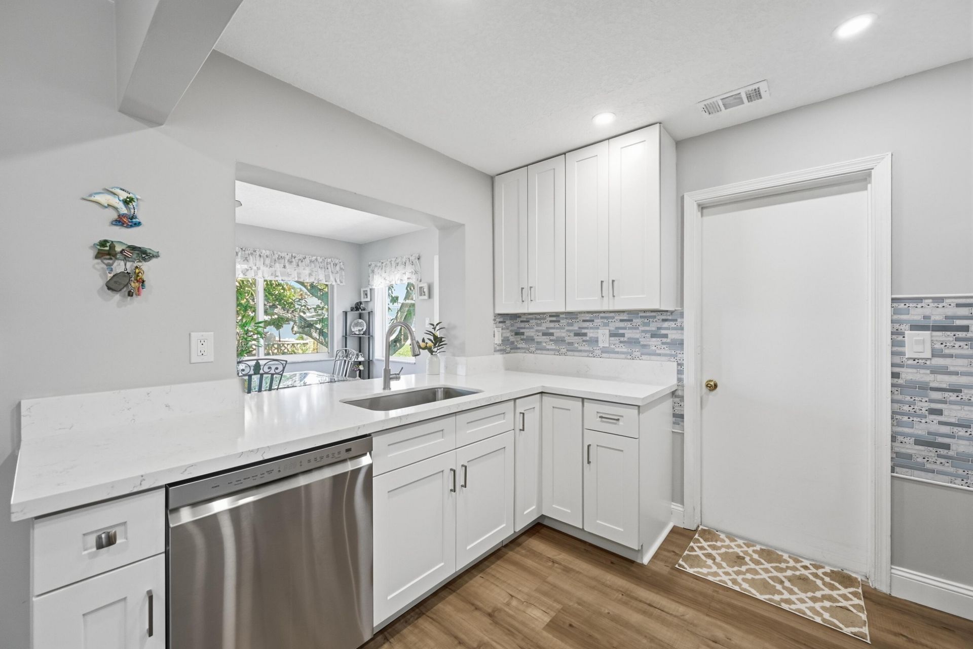5711 NW 84th Terrace, Tamarac, FL 33321 Photo