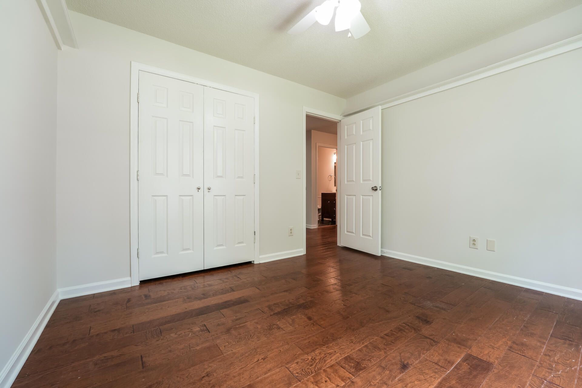 105 Ceaton Court Photo 19