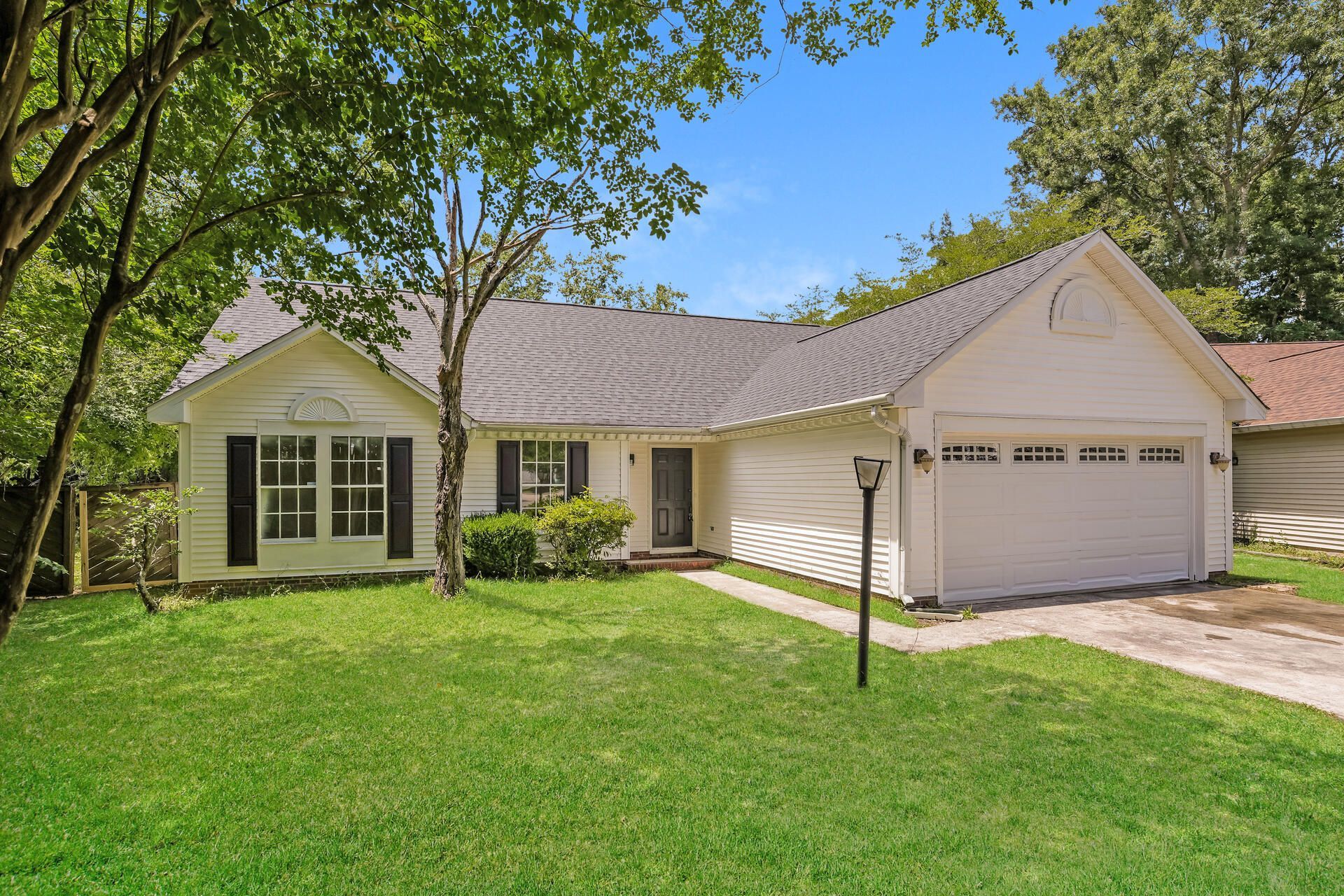 105 Ceaton Court Photo 7