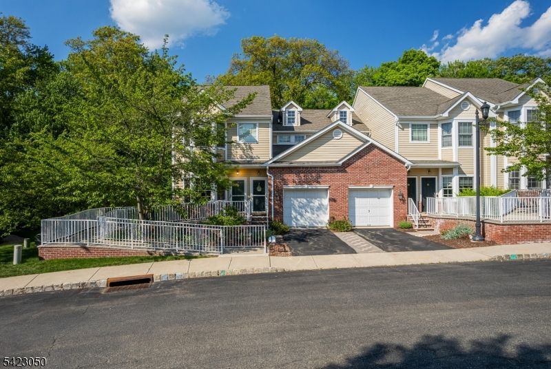 22 Dylan Dr, Sparta, NJ 07871 Main Photo