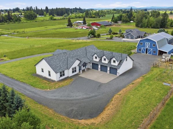39835 Mertz Dr SE, Stayton, OR 97383