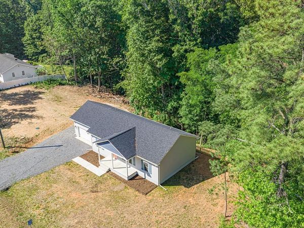 54 Bay Pointe Drive, MONTROSS, VA 22520