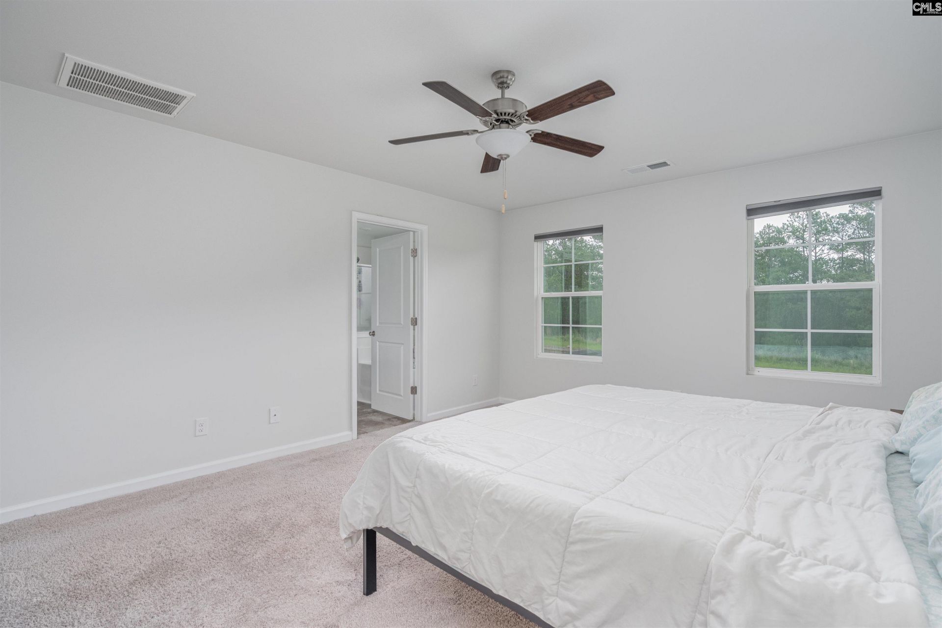 646 Penfolds Way  Photo 14