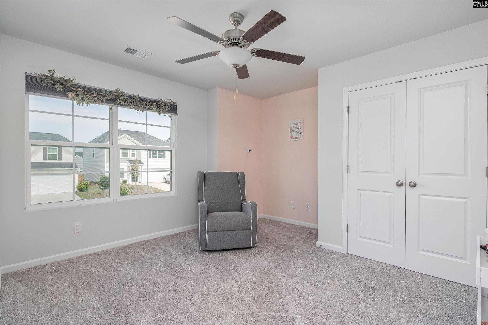 646 Penfolds Way  Photo 18
