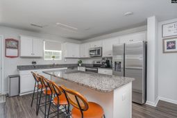 646 Penfolds Way  photo 4