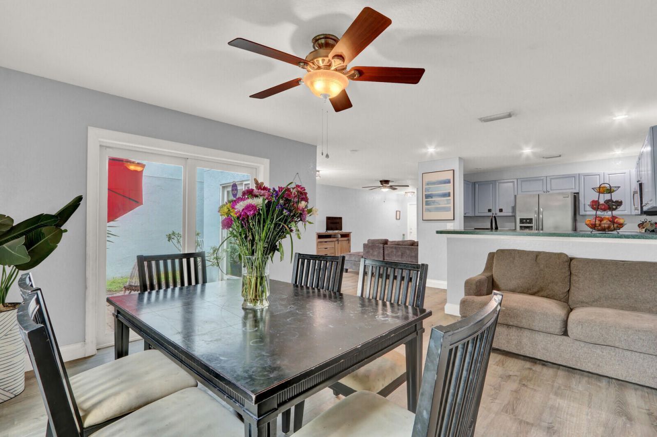 3300 Commodore Court, West Palm Beach, FL 33411 Photo