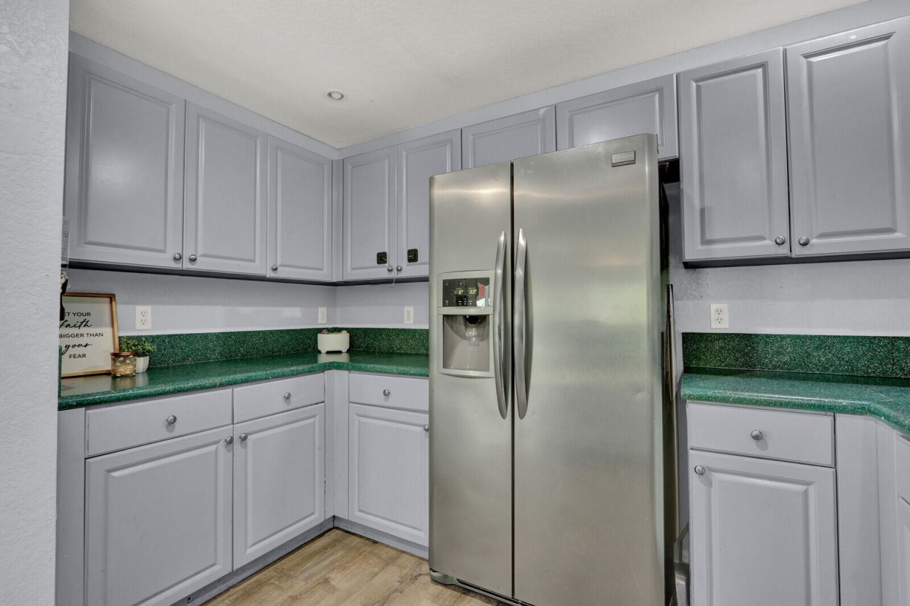 3300 Commodore Court, West Palm Beach, FL 33411 Photo