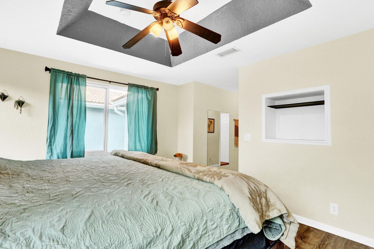 3300 Commodore Court, West Palm Beach, FL 33411 Photo