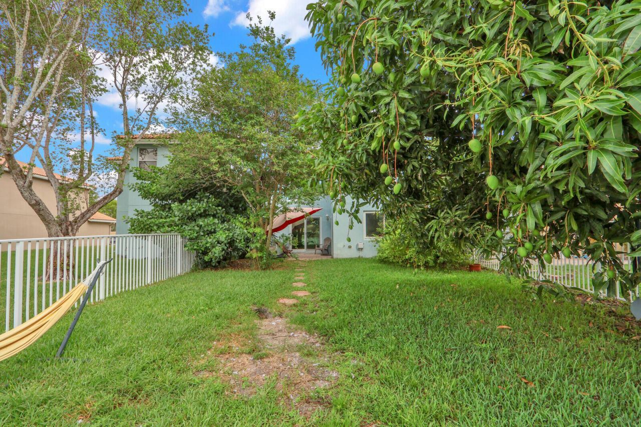 3300 Commodore Court, West Palm Beach, FL 33411 Photo