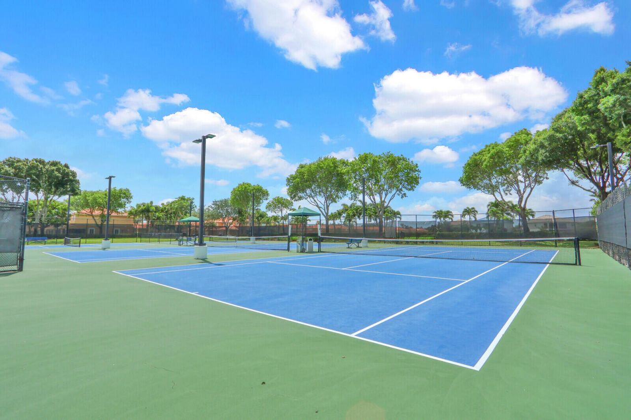 3300 Commodore Court, West Palm Beach, FL 33411 Photo
