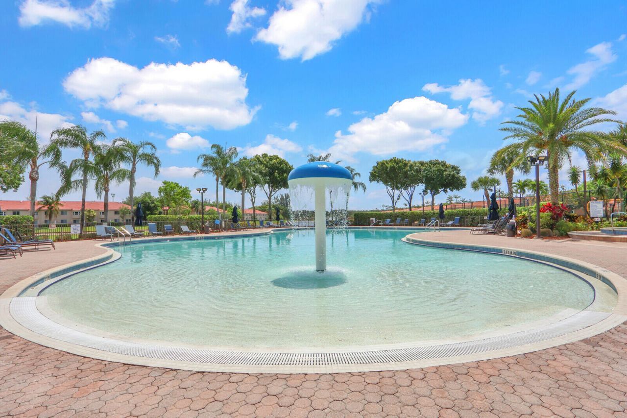 3300 Commodore Court, West Palm Beach, FL 33411 Photo
