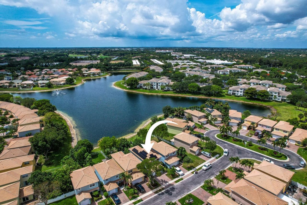 3300 Commodore Court, West Palm Beach, FL 33411 Photo