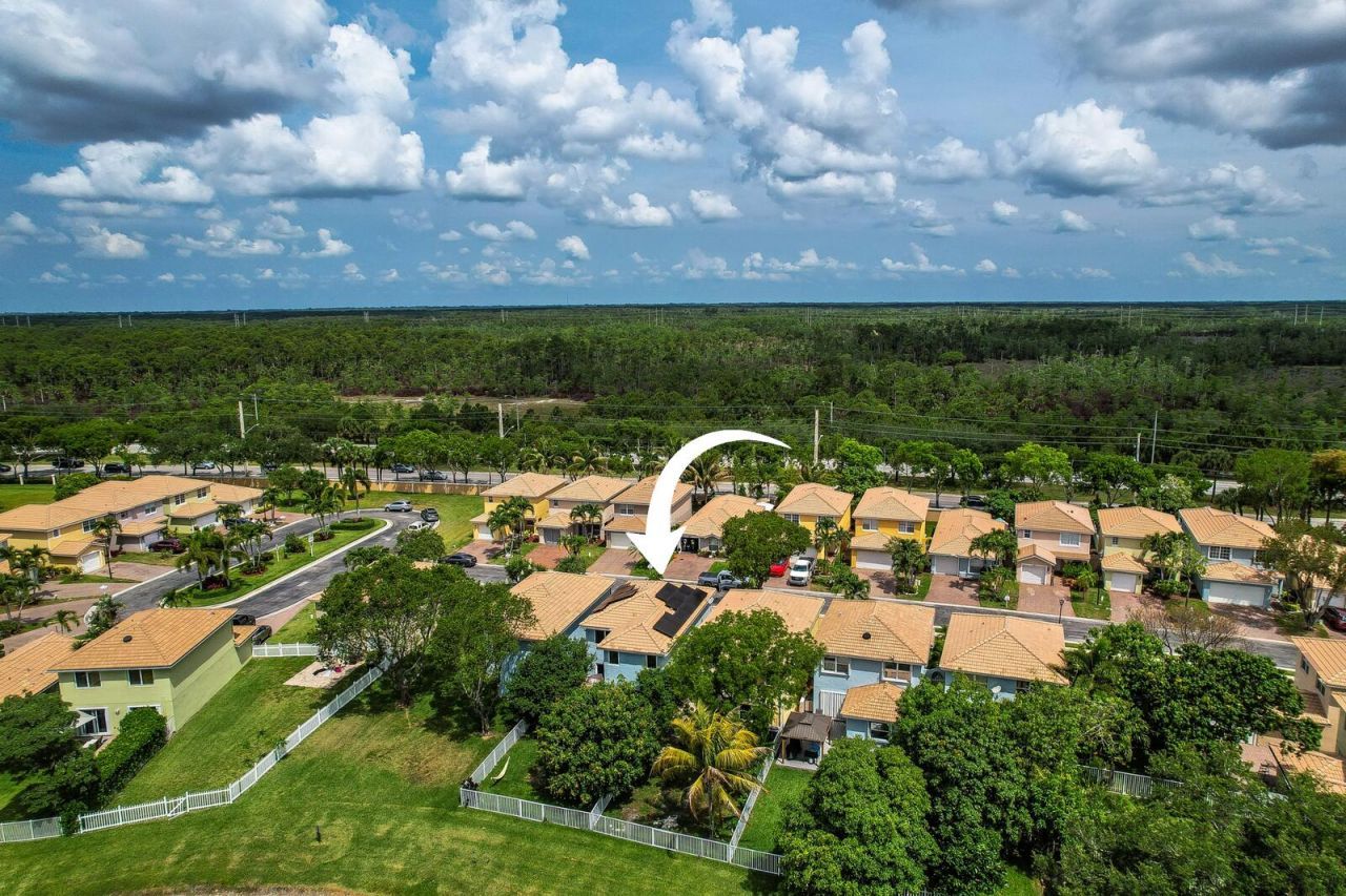 3300 Commodore Court, West Palm Beach, FL 33411 Photo