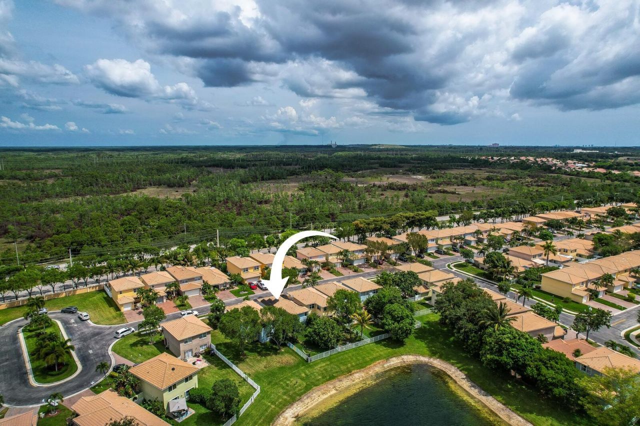 3300 Commodore Court, West Palm Beach, FL 33411 Photo