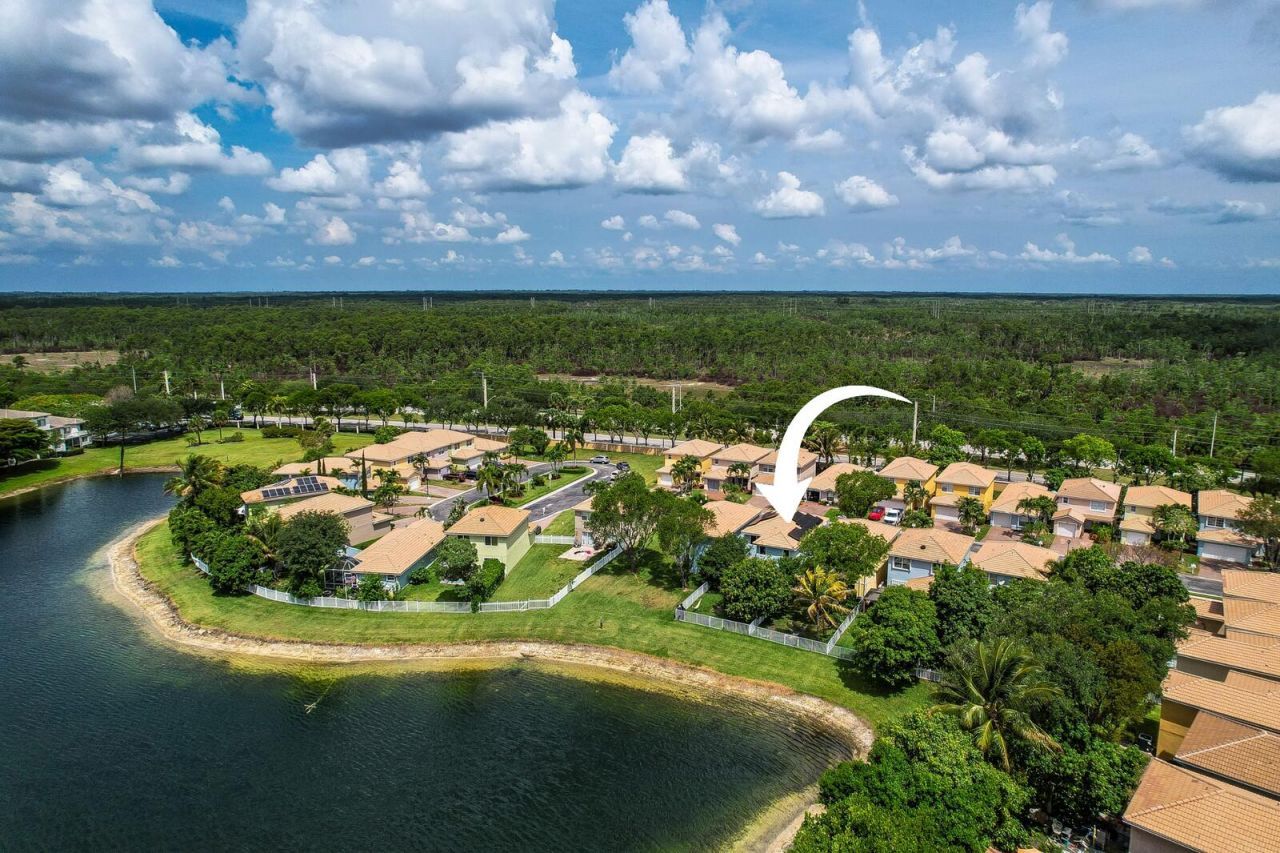 3300 Commodore Court, West Palm Beach, FL 33411 Photo