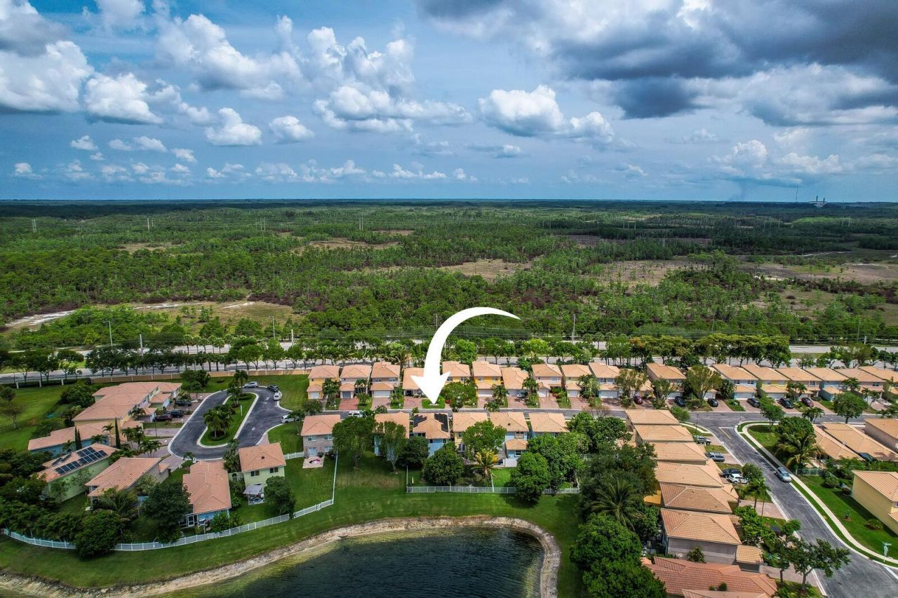 3300 Commodore Court, West Palm Beach, FL 33411 Photo