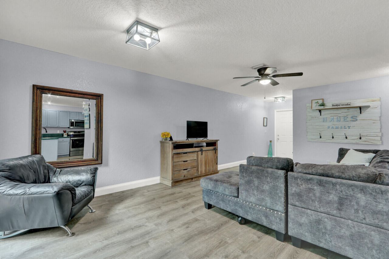 3300 Commodore Court, West Palm Beach, FL 33411 Photo