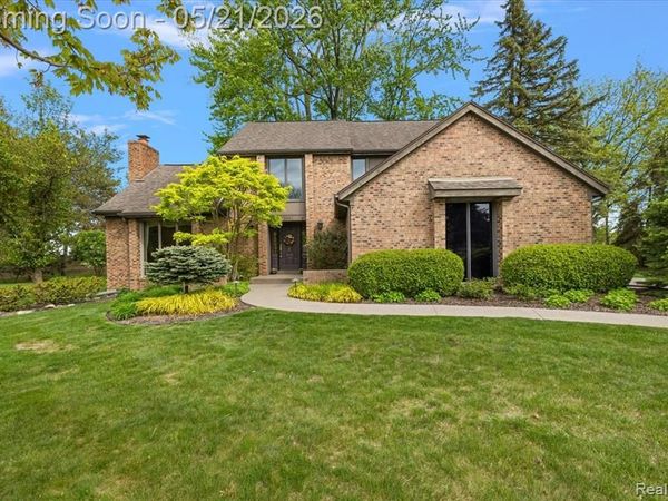 33891 Yorkridge Street, Farmington Hills, MI 48331