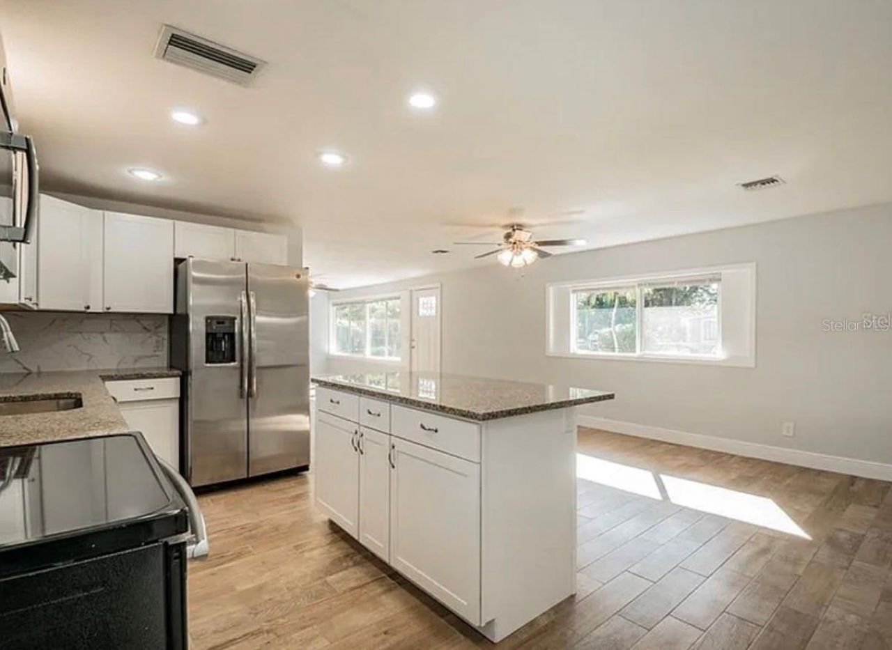 313 24th Avenue E, Bradenton, FL 34208 Photo