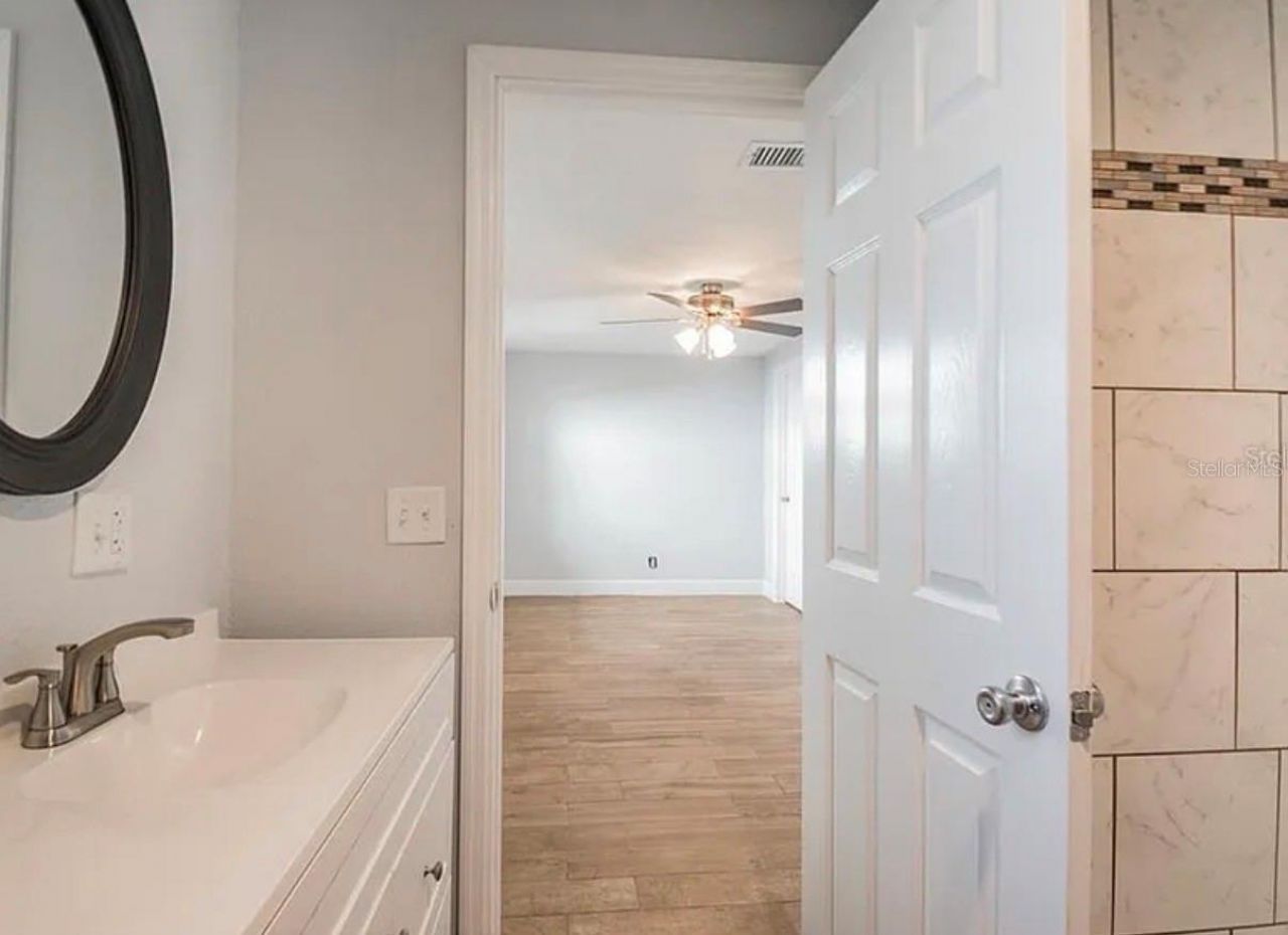 313 24th Avenue E, Bradenton, FL 34208 Photo