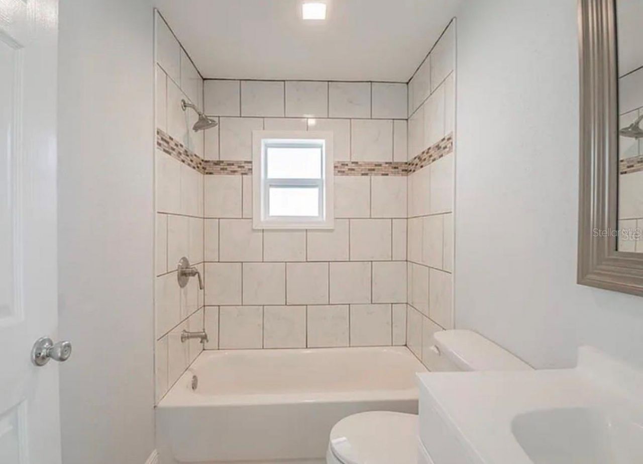 313 24th Avenue E, Bradenton, FL 34208 Photo