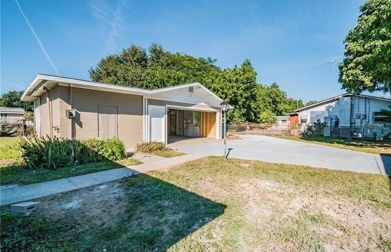 313 24th Avenue E, Bradenton, FL 34208 Photo