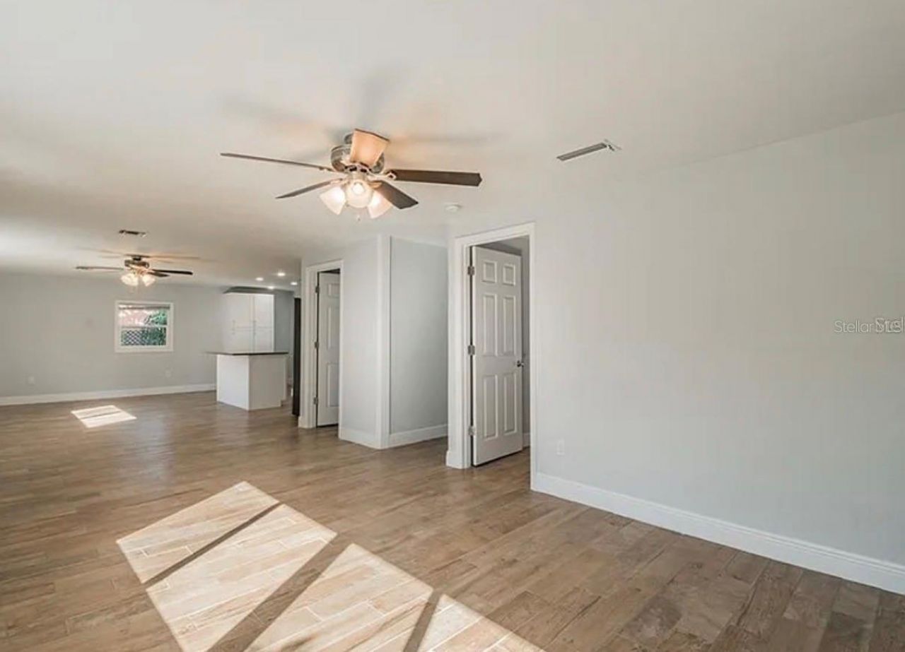 313 24th Avenue E, Bradenton, FL 34208 Photo