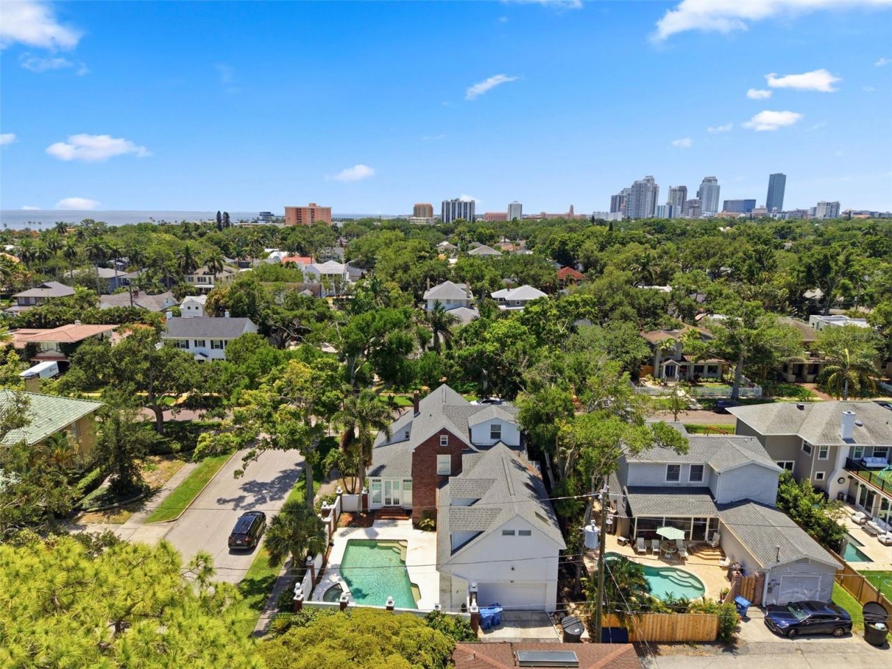 555 18th Avenue Ne, Saint Petersburg, FL 33704 Photo