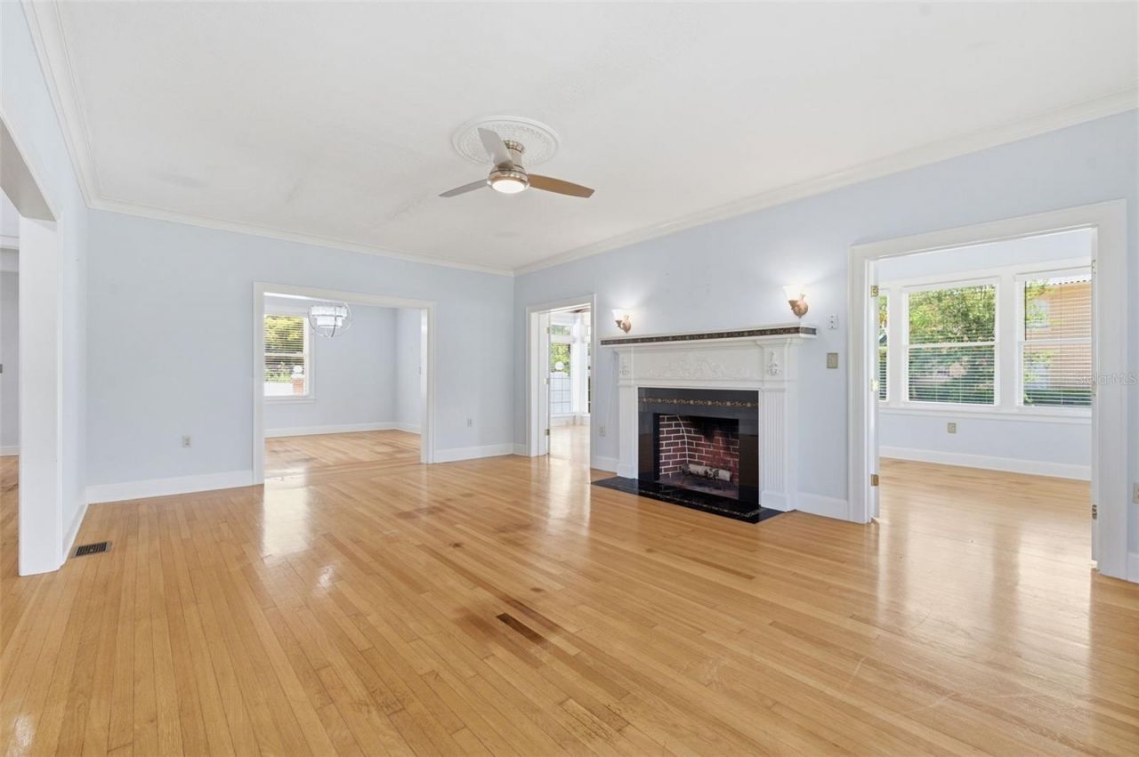 555 18th Avenue Ne, Saint Petersburg, FL 33704 Photo
