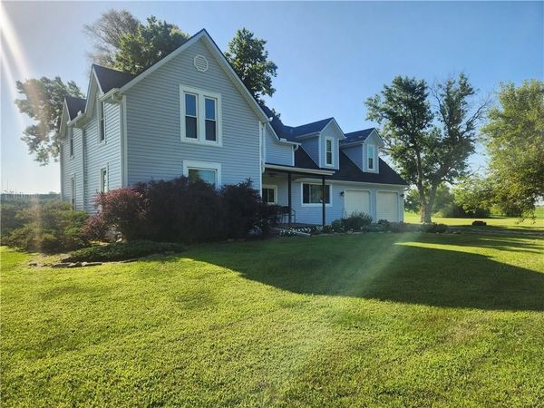 28821 S Famuliner Road, Garden City, MO 64747