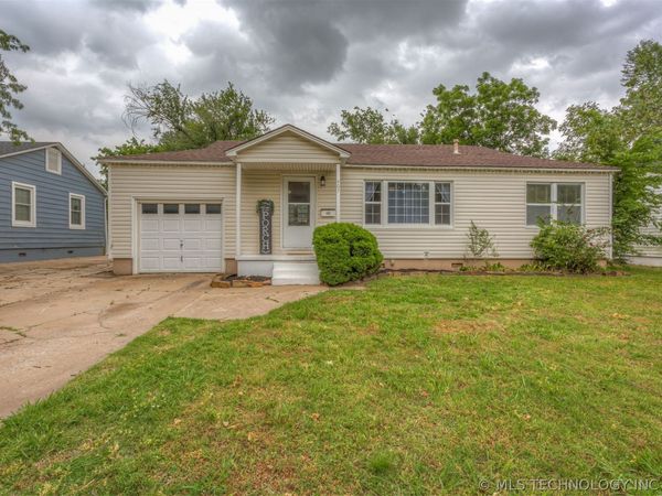 407 N Cedar Street, Owasso, OK 74055