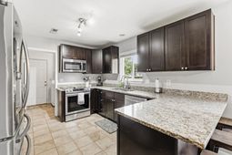 155 Aylesbury Road photo 4