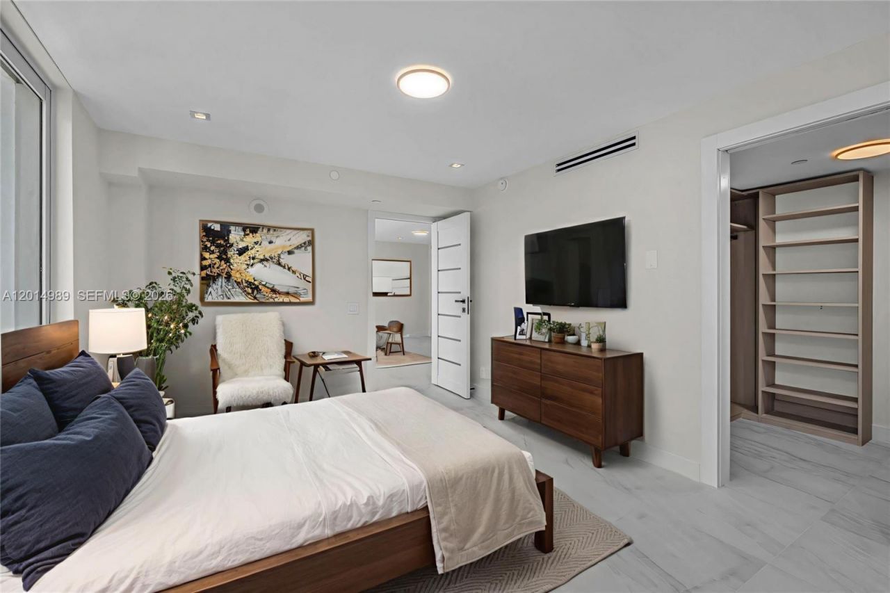 9499 Collins Ave , Unit 1009, Surfside, FL 33154 Photo