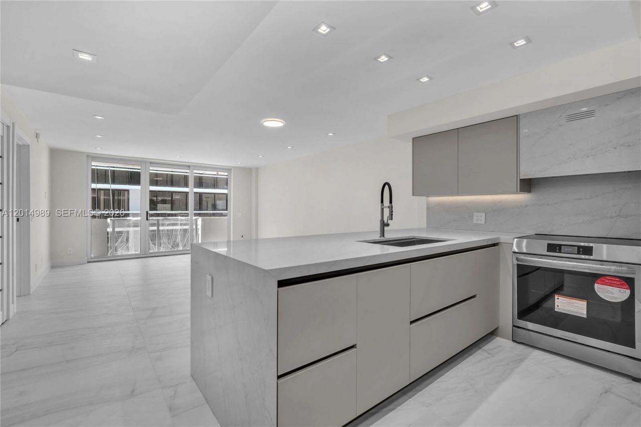 9499 Collins Ave , Unit 1009, Surfside, FL 33154 Photo