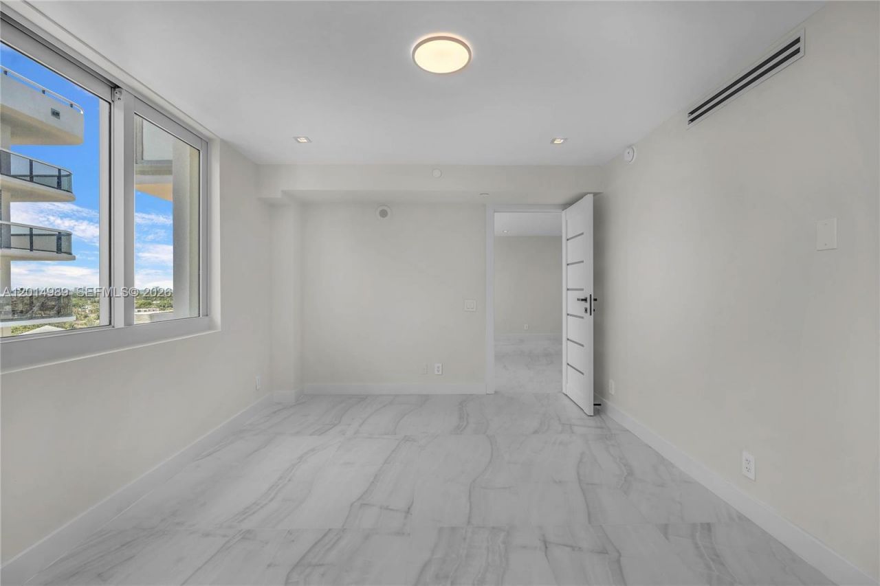 9499 Collins Ave, Unit 1009, Surfside, FL 33154 Photo