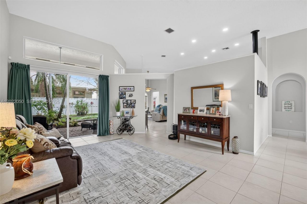 13775 NW 20th St, Pembroke Pines, FL 33028 Photo