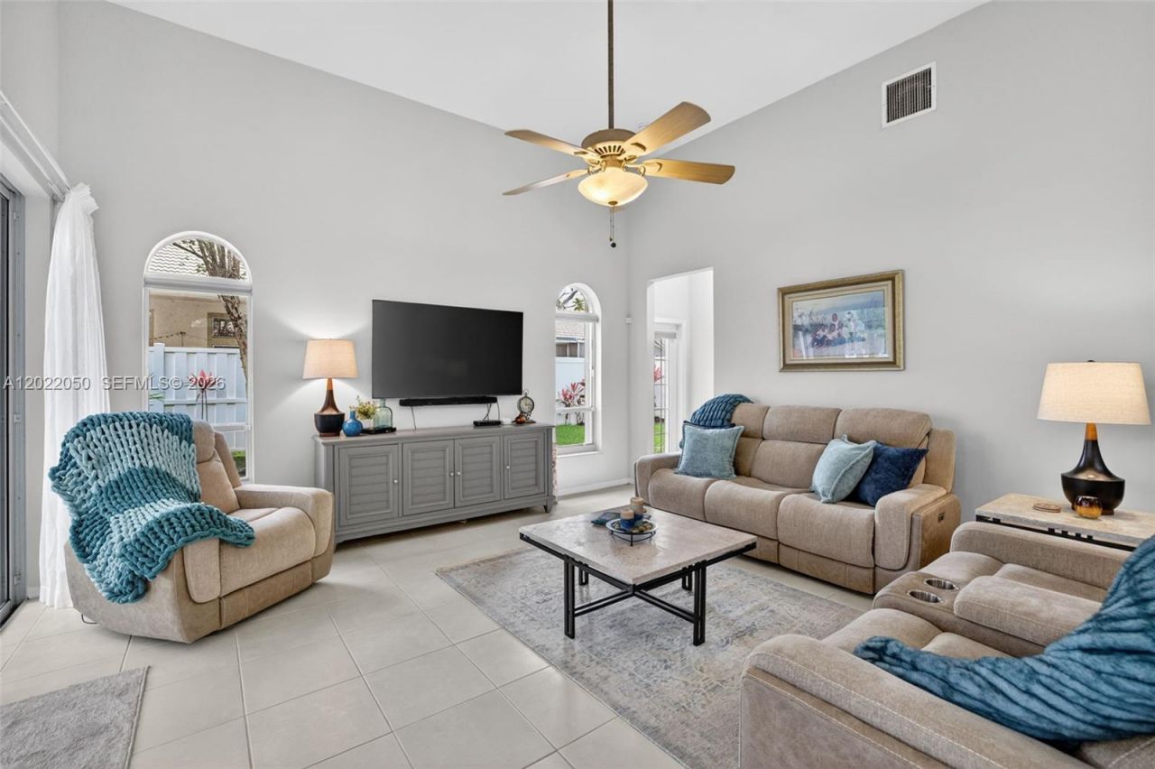 13775 NW 20th St, Pembroke Pines, FL 33028 Photo