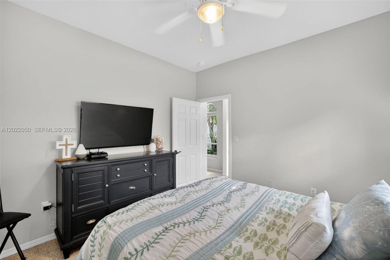 13775 NW 20th St, Pembroke Pines, FL 33028 Photo