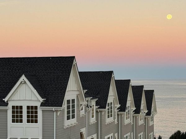 1152 NE Seascape Avenue, Unit 9-13, Depoe Bay, OR 97341