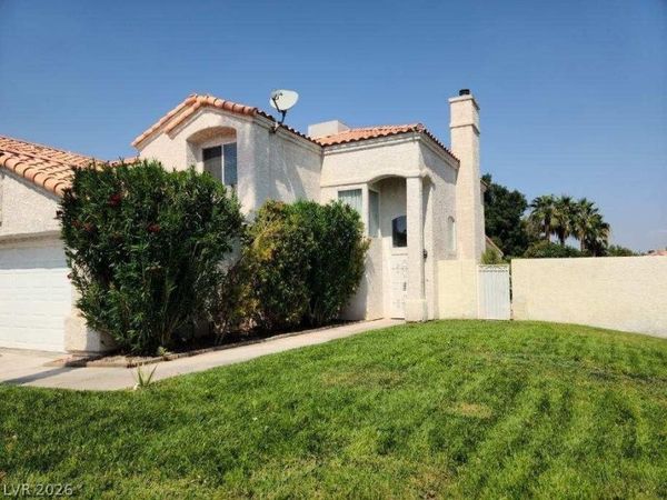 6608 Lund Drive , Las Vegas, NV 89108
