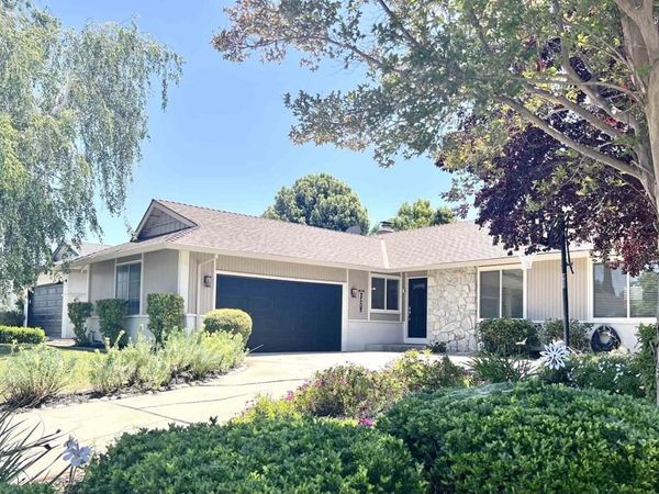 637 Dover Way, Livermore, CA 94551