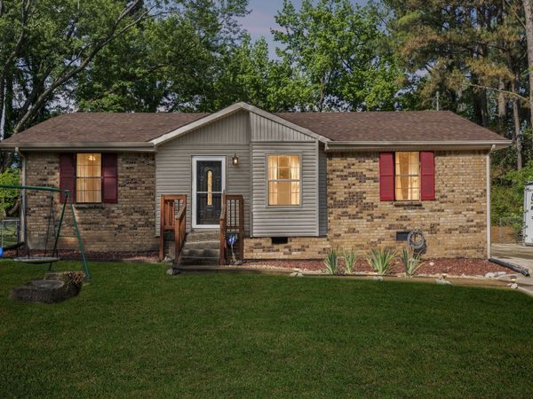 1282 Slayden Cir, Clarksville, TN 37040