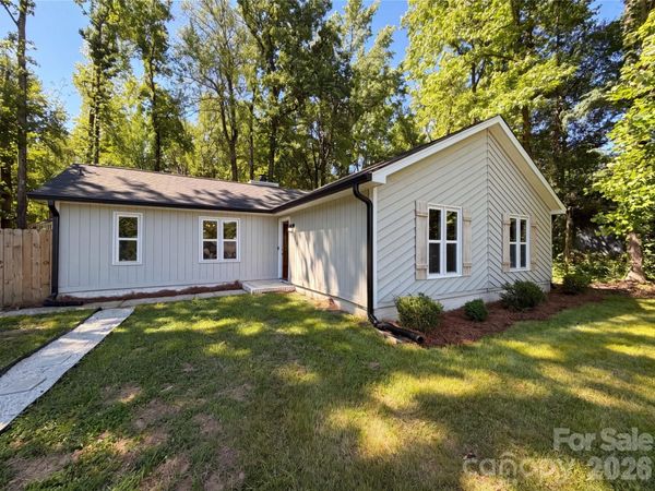 4554 Strangford Avenue , Charlotte, NC 28215