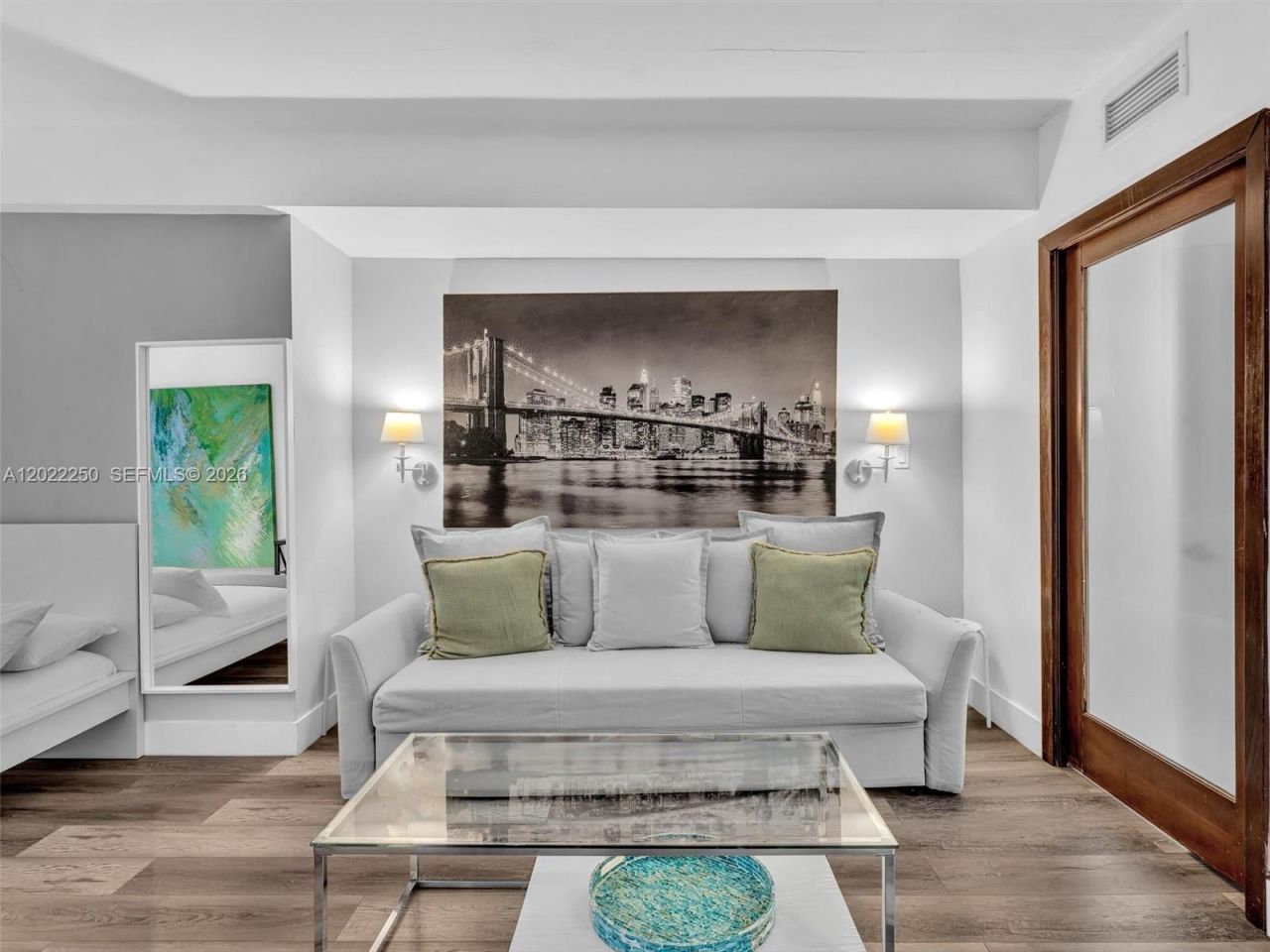 1052 Ocean Dr , Unit C203, Miami Beach, FL 33139 Photo