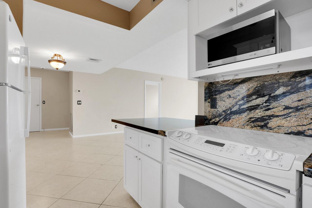 336 Golfview Road, Unit 1115, North Palm Beach, FL 33408 Photo