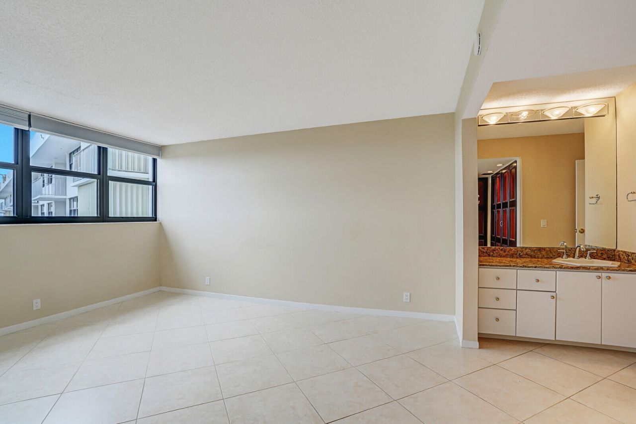336 Golfview Road, Unit 1115, North Palm Beach, FL 33408 Photo